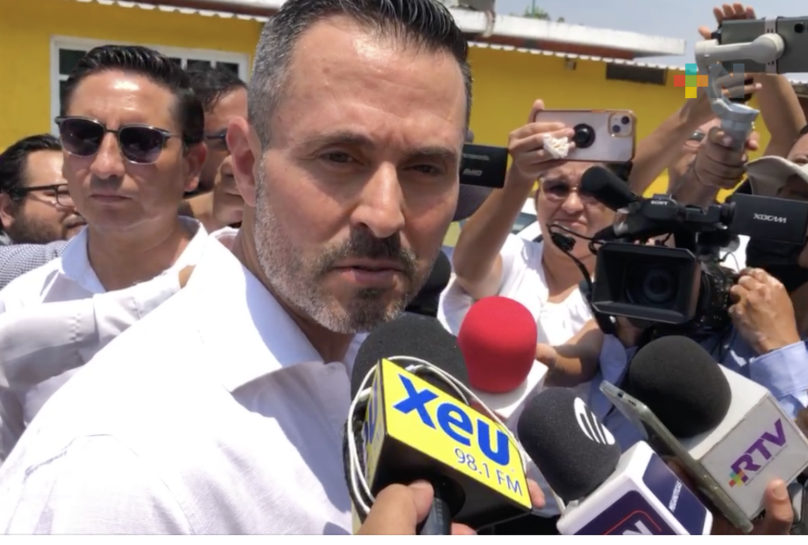 Polo Deschamps emitió su voto en la localidad de Mandinga, en Alvarado